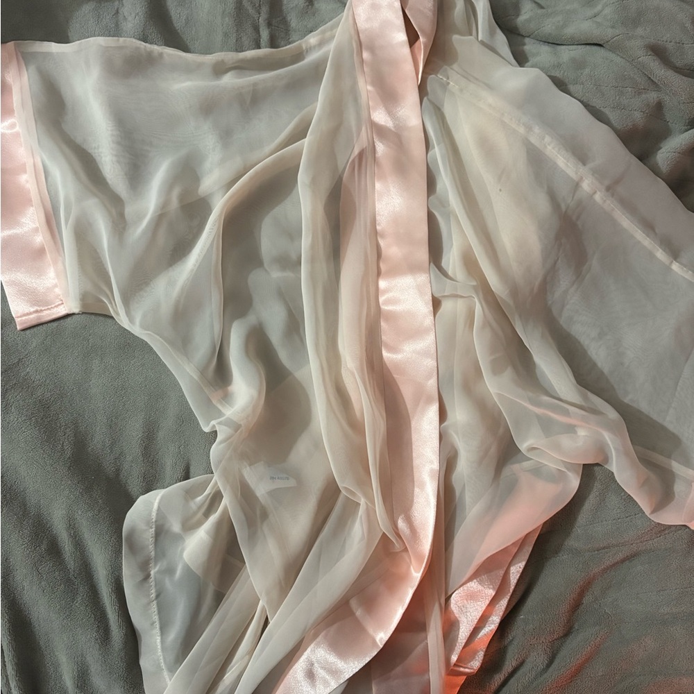 Intime of California sheer robe Vintage 1960’s